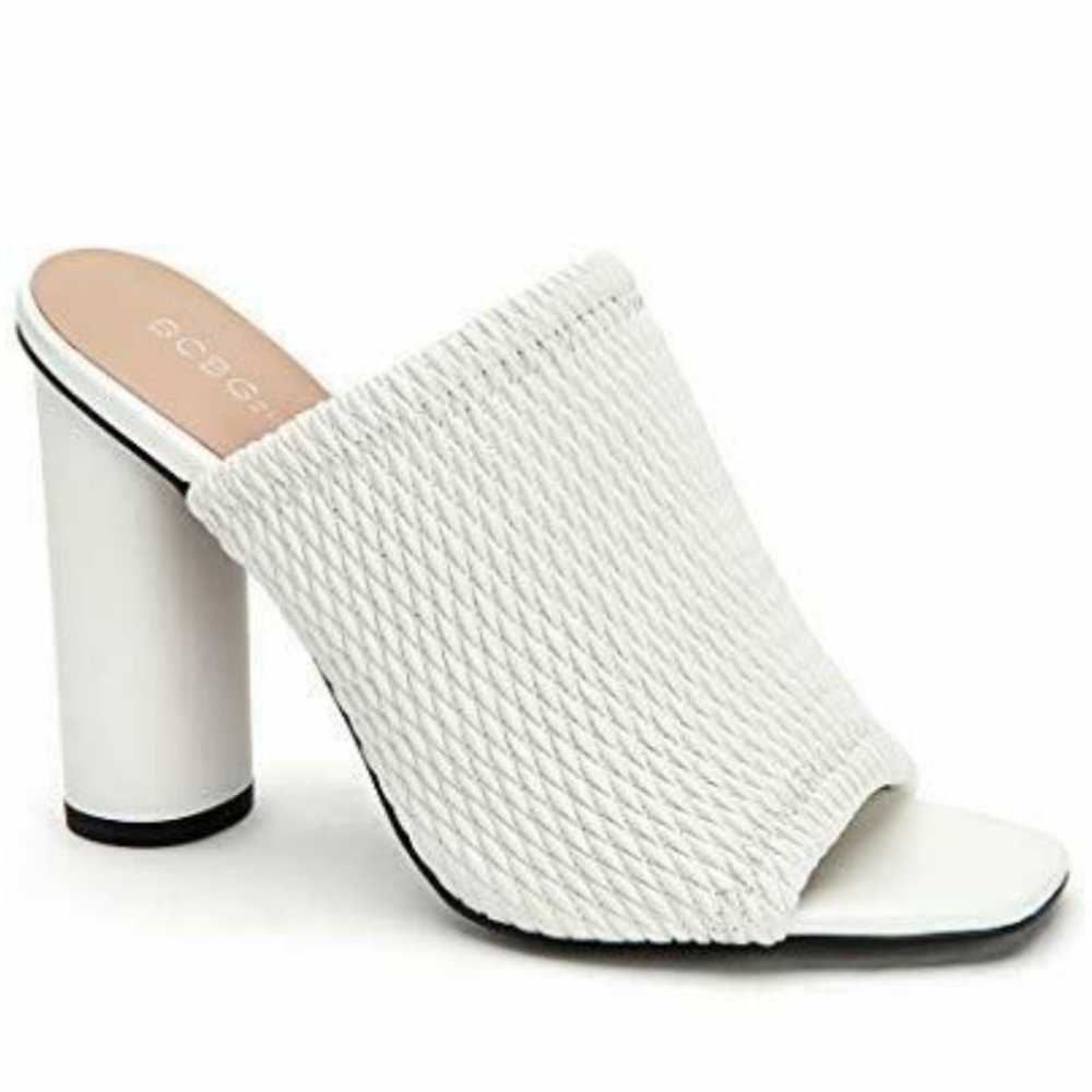 BCBGeneration Women's Isodora Sandal Shoe, White 8.5M NEW WITHOUT BOX